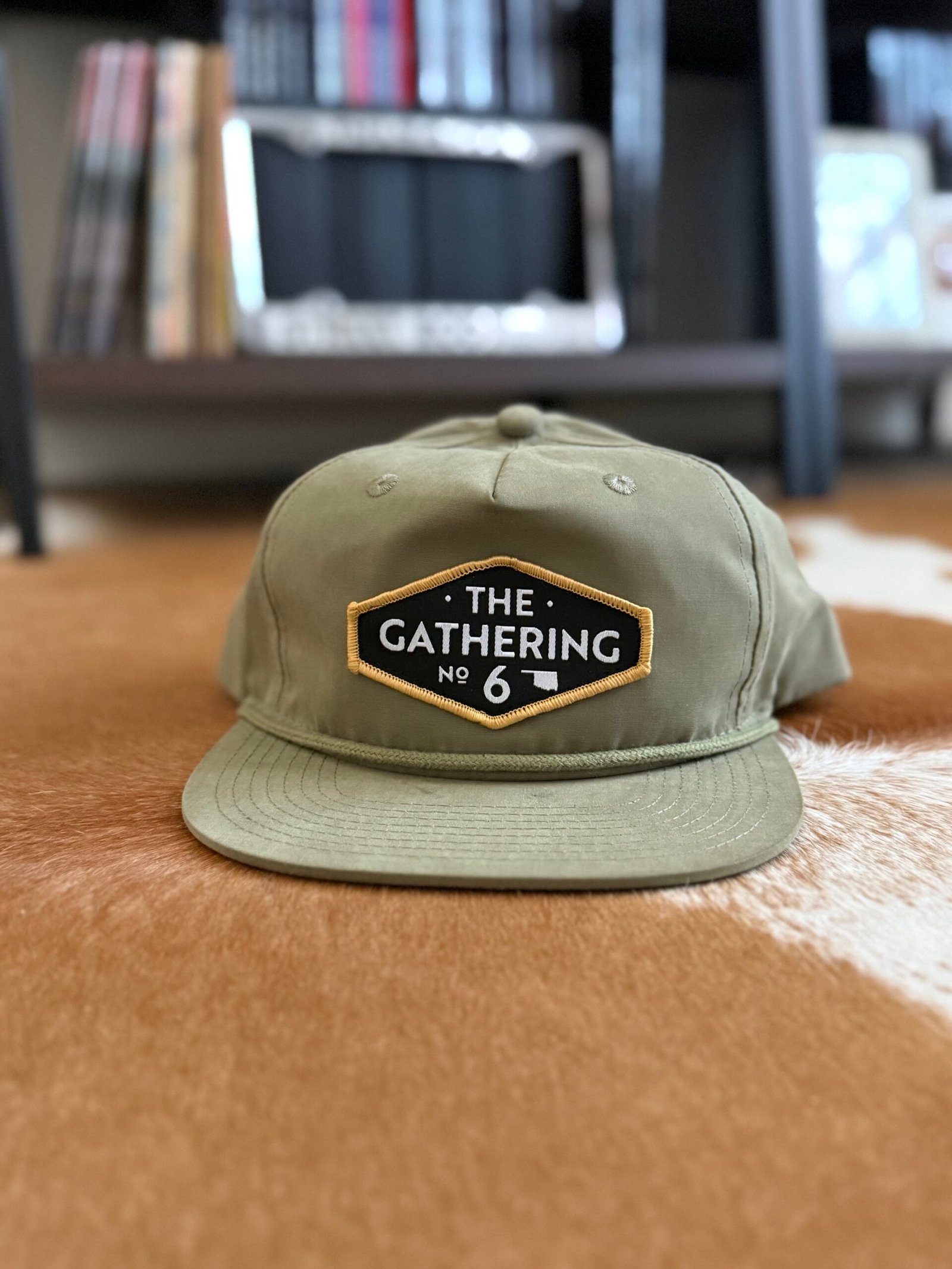 Olive Gathering Decky Hat